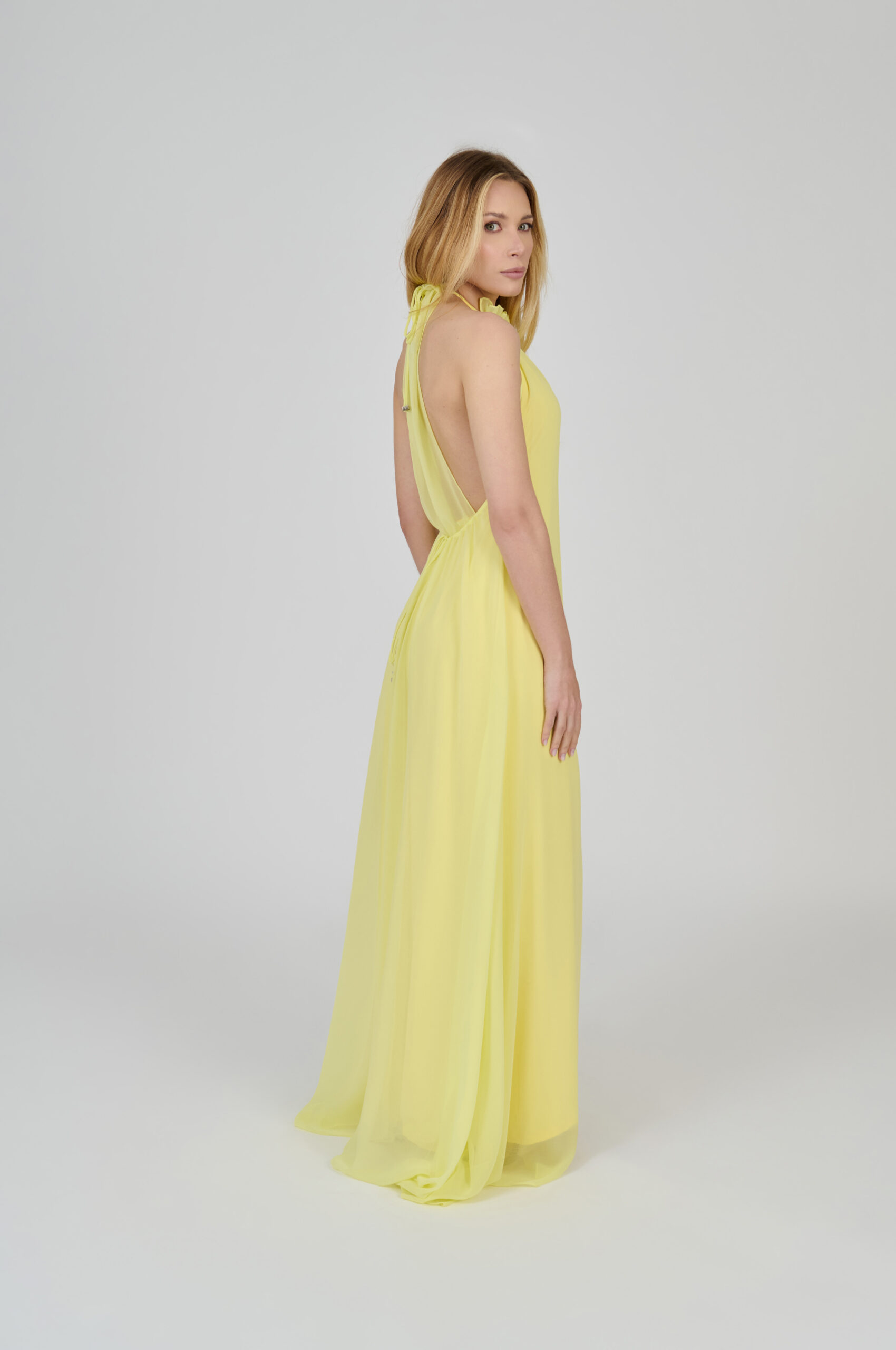 VESTIDO LONGO FLUÍDO DECOTE NADADOR AMARELO - Imagem 3