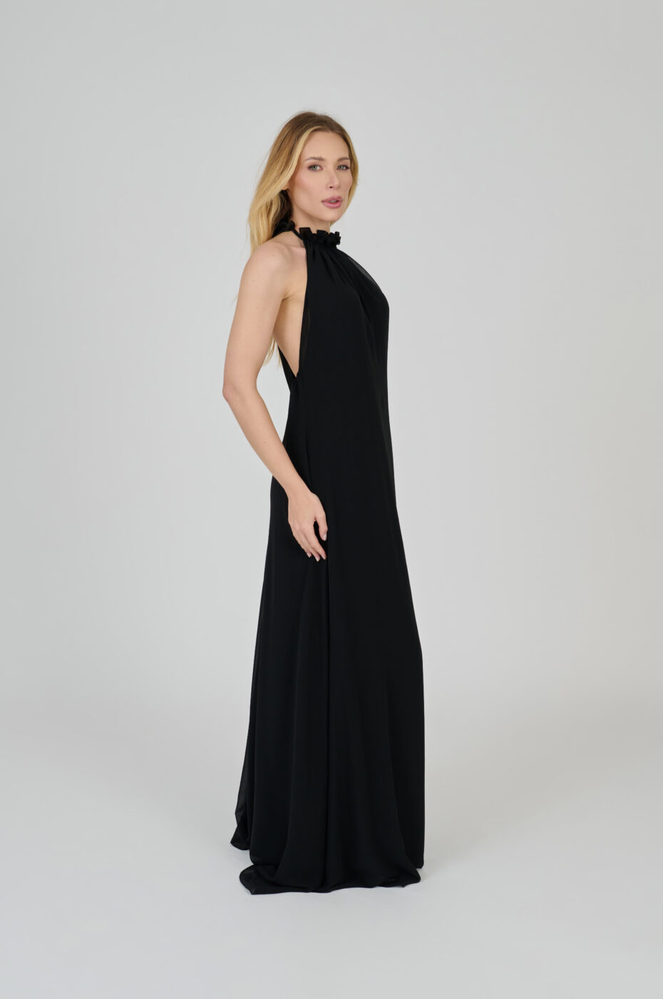 VESTIDO LONGO FLUÍDO DECOTE NADADOR PRETO