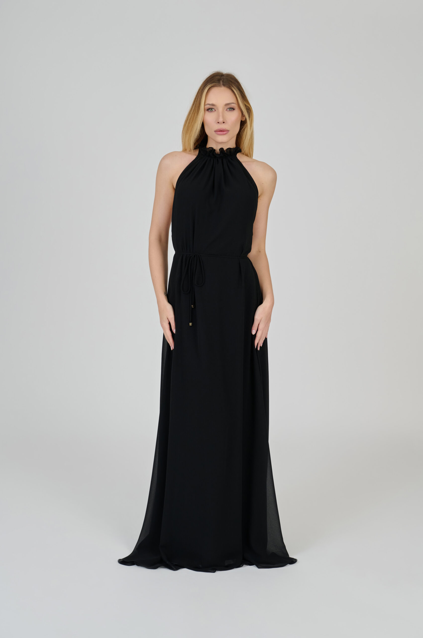 VESTIDO LONGO FLUÍDO DECOTE NADADOR PRETO