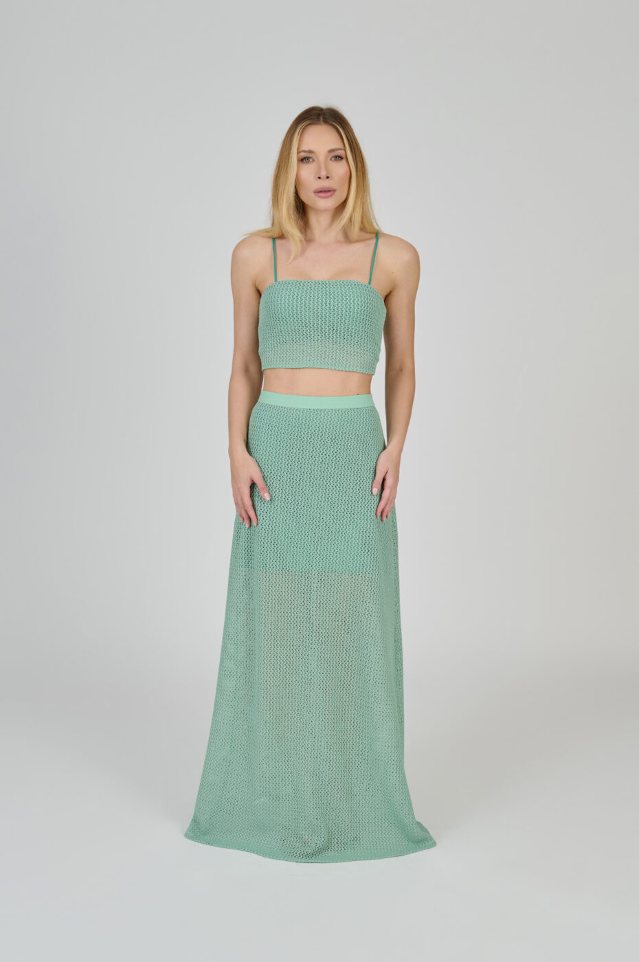 CONJUNTO TOP E SAIA LONGA EM TELA VERDE